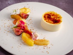 Demoulded Christmas Crème Brûlée using MSK UltraGel 5 Demoulded Christmas Crème Brûlée using MSK UltraGel 5