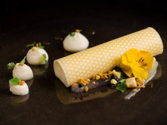 Nevado White Chocolate with Lemon, Honey and Bee Pollen Nevado White Chocolate with Lemon, Honey and Bee Pollen