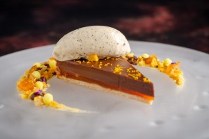 Orange and Chocolate Tart with Orange Ice Cream Orange and Chocolate Tart with Orange Ice Cream