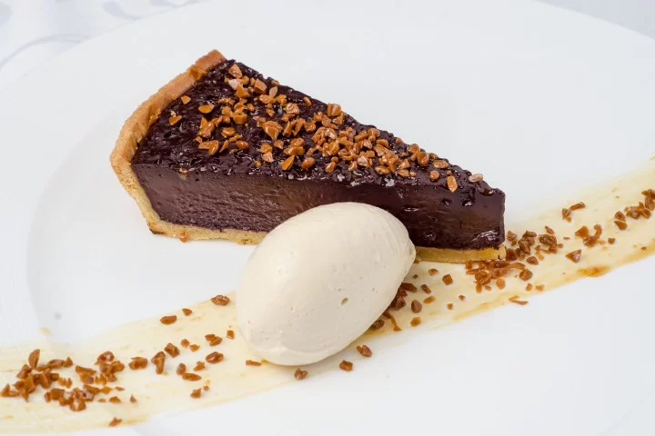 Tumaco Chocolate Tart with a Salted Caramel Crust Tumaco Chocolate Tart with a Salted Caramel Crust
