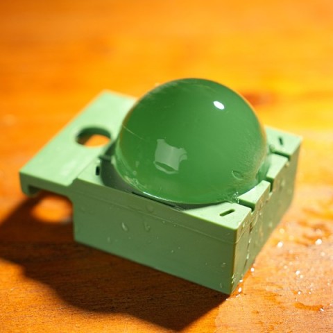 Alinia A1 Sphere Moulds with Tray, dia 6cm by 100% Chef, 25pk Alinia A1 Sphere Moulds with Tray, dia 6cm by 100% Chef, 25pk