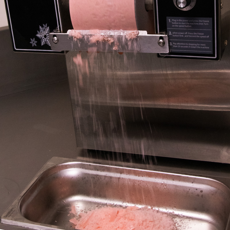 Champagne Snow using 100% Chef Ice Chef The 100% Chef Ice Chef machine making Champagne Snow